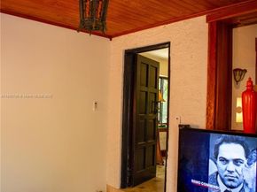 452 SW 21st Rd, Miami FL 33129