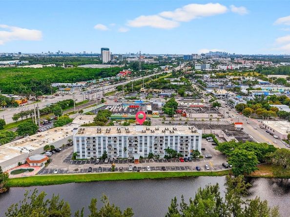 16465 NE 22nd Ave 116, North Miami Beach FL 33160