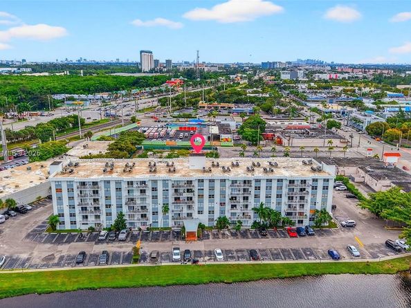 16465 NE 22nd Ave 116, North Miami Beach FL 33160