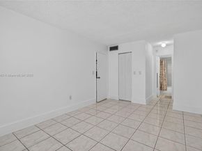 16465 NE 22nd Ave 116, North Miami Beach FL 33160