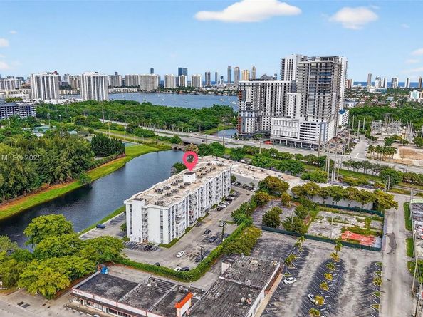 16465 NE 22nd Ave 116, North Miami Beach FL 33160