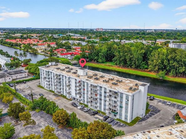16465 NE 22nd Ave 116, North Miami Beach FL 33160