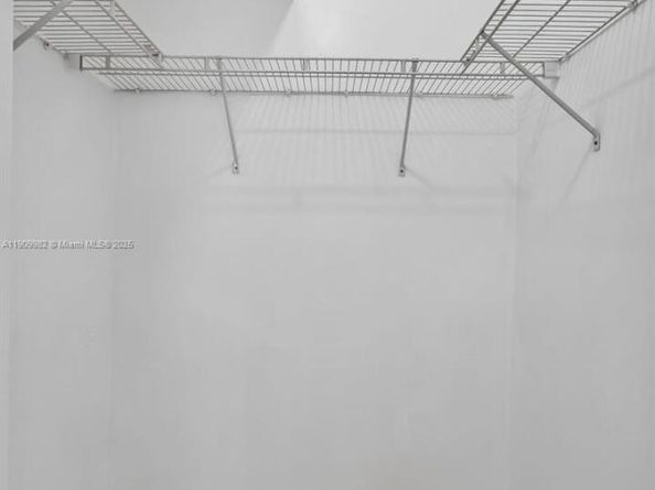 16465 NE 22nd Ave 116, North Miami Beach FL 33160