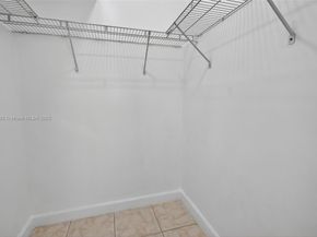 16465 NE 22nd Ave 116, North Miami Beach FL 33160