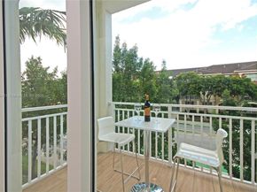 10950 NW 82nd St 204, Doral FL 33178