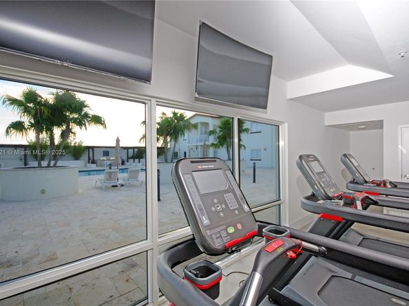 10950 NW 82nd St 204, Doral FL 33178