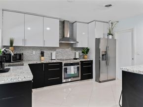 19440 NE 18th Pl, Miami FL 33179