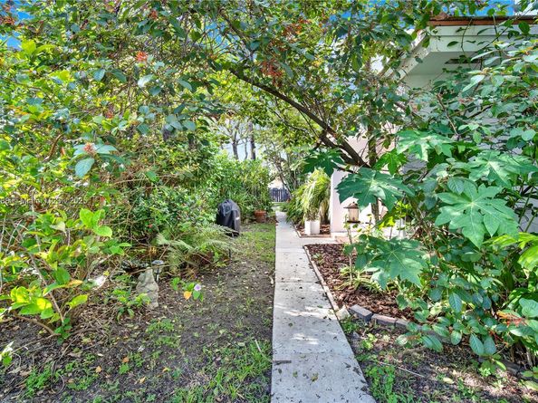 7966 Camino Cir B3, Miami FL 33143