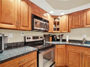 7966 Camino Cir B3, Miami FL 33143