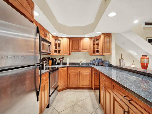 7966 Camino Cir B3, Miami FL 33143