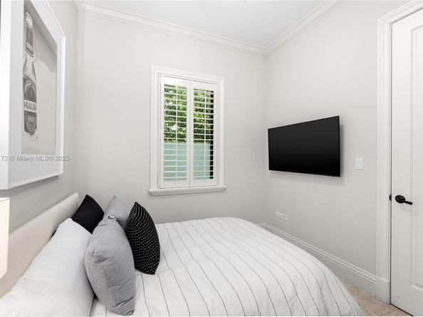 1672 Micanopy Ave, Miami FL 33133