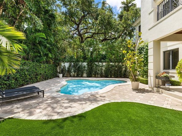 1672 Micanopy Ave, Miami FL 33133