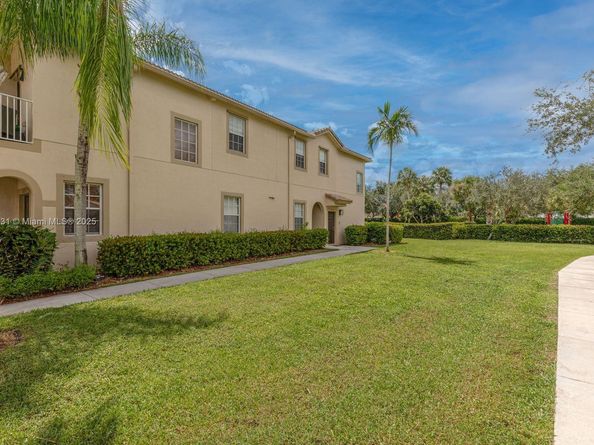 13216 SW 44th St 11204, Miramar FL 33027