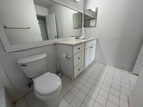 655 SW 111th Way 308, Pembroke Pines FL 33025