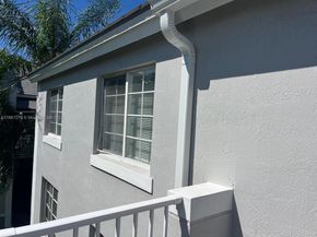 655 SW 111th Way 308, Pembroke Pines FL 33025