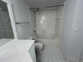 655 SW 111th Way 308, Pembroke Pines FL 33025