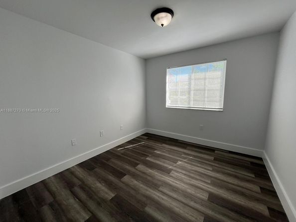 655 SW 111th Way 308, Pembroke Pines FL 33025
