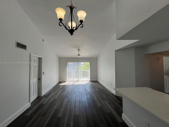655 SW 111th Way 308, Pembroke Pines FL 33025