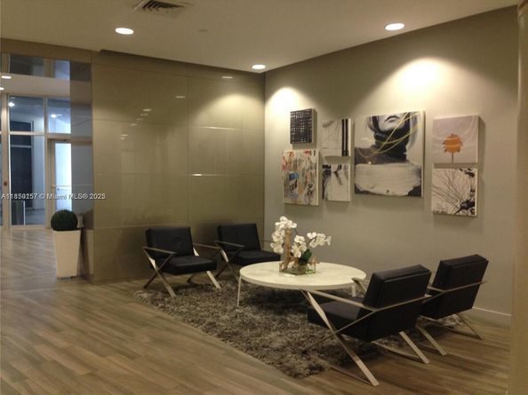 1750 N Bayshore Dr 3801, Miami FL 33132