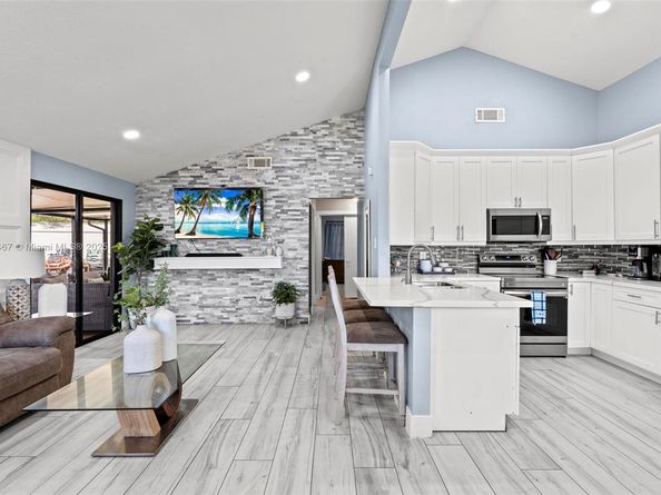 1222 Stardust Way, Royal Palm Beach FL 33411