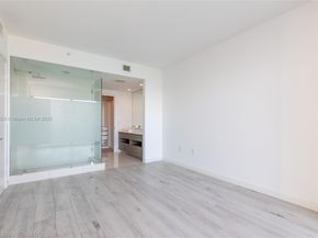 460 NE 28th St 1905, Miami FL 33137