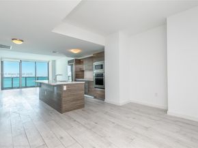 460 NE 28th St 1905, Miami FL 33137