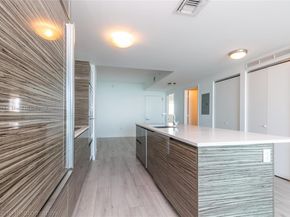 460 NE 28th St 1905, Miami FL 33137