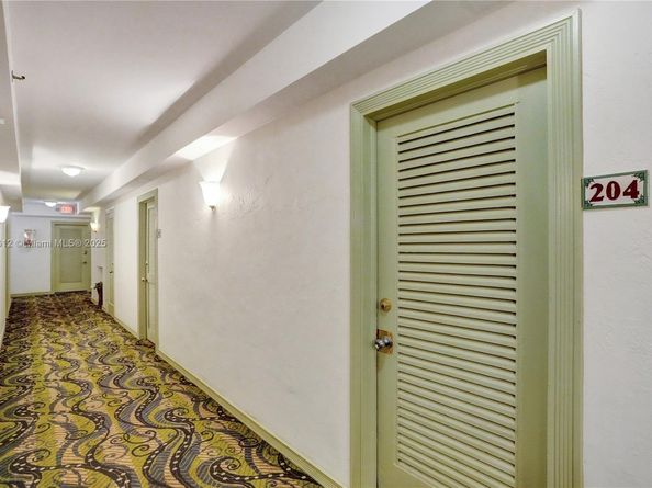 255 W 24th St 204, Miami Beach FL 33140