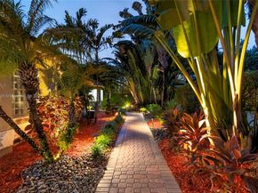 1100 SW 156th Ave, Pembroke Pines FL 33027