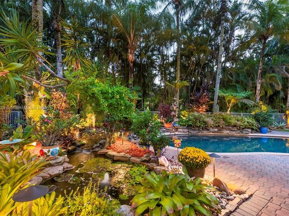 1100 SW 156th Ave, Pembroke Pines FL 33027