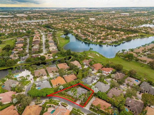 1100 SW 156th Ave, Pembroke Pines FL 33027