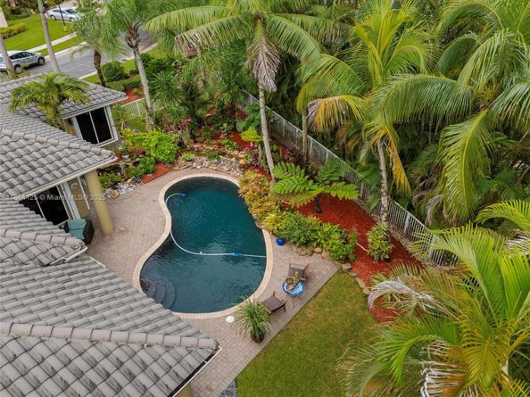 1100 SW 156th Ave, Pembroke Pines FL 33027