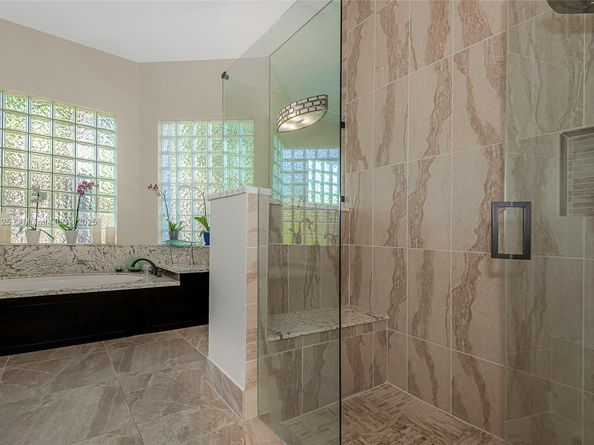 1100 SW 156th Ave, Pembroke Pines FL 33027