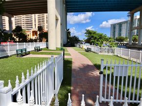 3530 Mystic Pointe Dr 2915, Aventura FL 33180