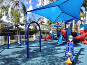 3530 Mystic Pointe Dr 2915, Aventura FL 33180