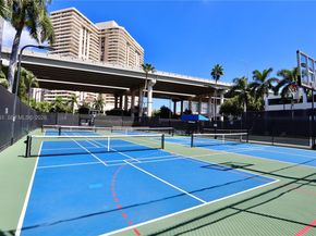 3530 Mystic Pointe Dr 2915, Aventura FL 33180