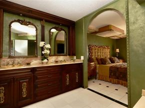 3530 Mystic Pointe Dr 2915, Aventura FL 33180