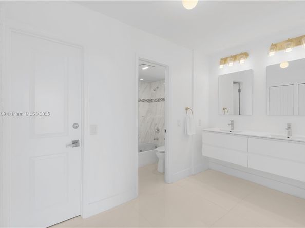 3701 N Country Club Dr 1805, Aventura FL 33180