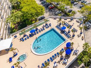 3701 N Country Club Dr 1805, Aventura FL 33180