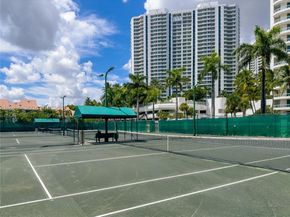 21050 Point Pl 401, Aventura FL 33180
