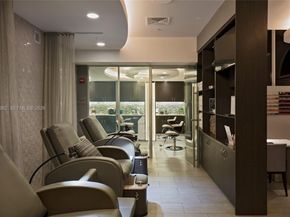 21050 Point Pl 401, Aventura FL 33180