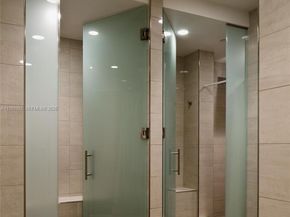 21050 Point Pl 401, Aventura FL 33180