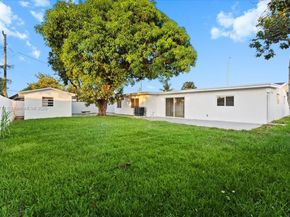 19320 NW 37th Ave, Miami Gardens FL 33056