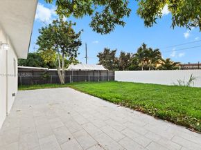 19320 NW 37th Ave, Miami Gardens FL 33056