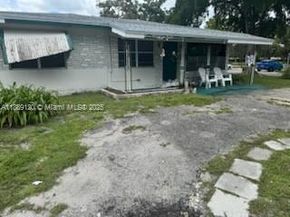 Undisclosed Address #A11889120, Oakland Park FL 33334