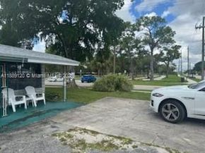Undisclosed Address #A11889120, Oakland Park FL 33334