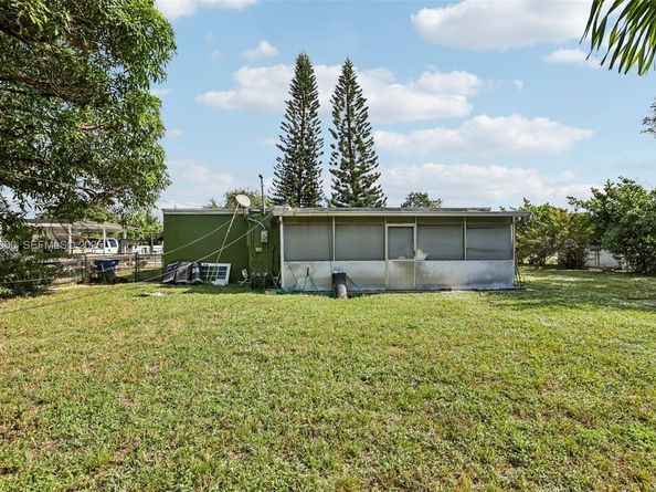 16440 NW 23rd Ct, Miami Gardens FL 33054