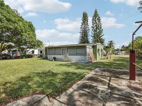 16440 NW 23rd Ct, Miami Gardens FL 33054