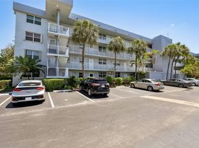 101 Royal Park Dr 1D, Oakland Park FL 33309