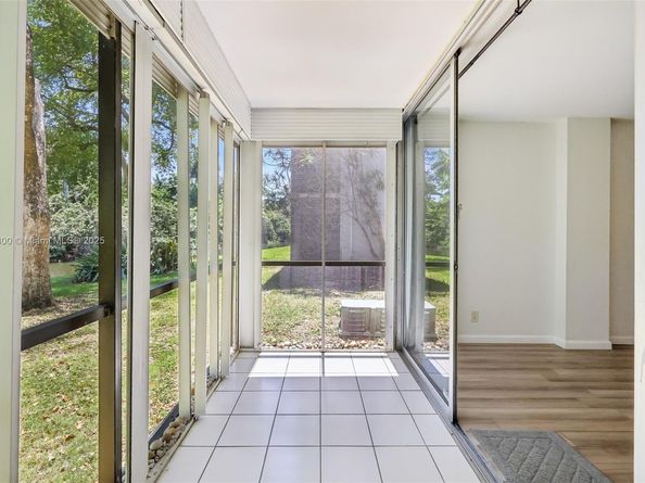101 Royal Park Dr 1D, Oakland Park FL 33309